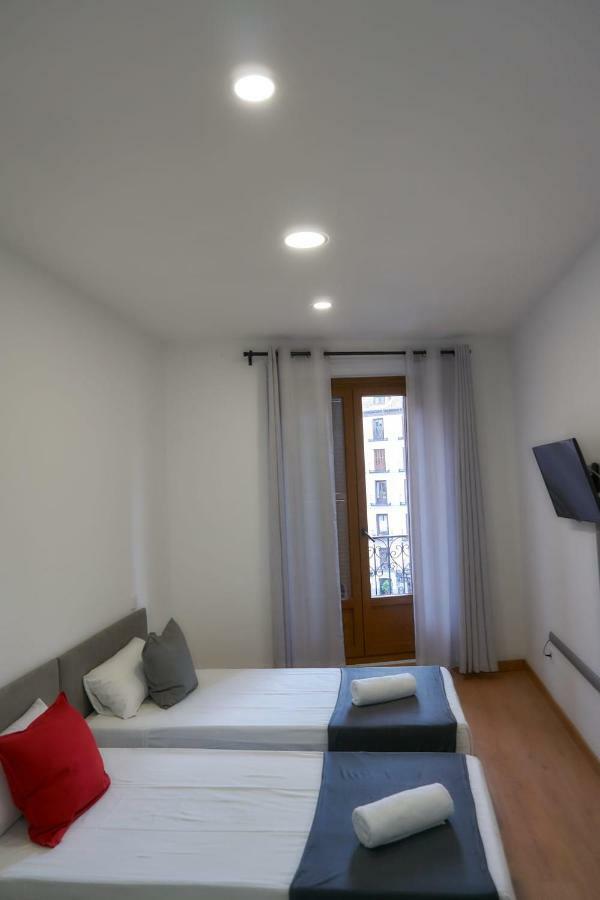 Gs Latina Hotel Madrid Exterior photo